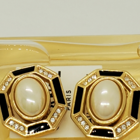 Vintage Christian Dior Signed Luxurious Earrings - Picture 1 of 8